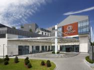 DoubleTree by Hilton Hotel & Conference Centre Warsaw – photo 1
