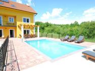 Luxurious Villa In Tijarica With A Private Pool – zdjęcie 2