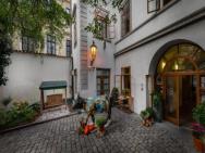 3 Epoques Apartments By Prague Residences – photo 4
