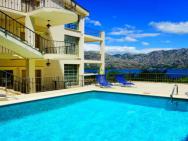 Boka Bay Beautiful View Apartment For 2-3 Guests