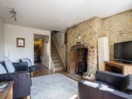 Wishbone Cottage In The Cotswolds – photo 2