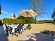 Holiday Home With Pretty Terrace And Garden, Near The Paimpont Forest
