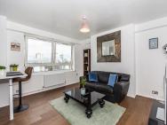 1 Bed Apartment, King's Cross Station - Sk