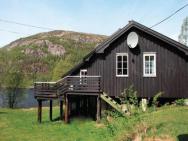 Nice Home In Tonstad With 3 Bedrooms And Internet