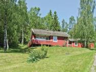 Beautiful Home In Munkedal With 2 Bedrooms And Wifi