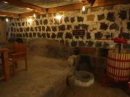Yeganyans Guest House And Wine Yard – photo 2