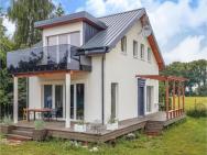 Beautiful Home In Nowe Warpno W/ Wifi And 3 Bedrooms