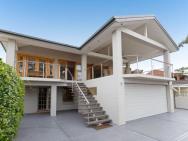 Beauty And The Beach', 88 Foreshore Drive - Large Home With Wifi & Water Views – zdjęcie 3