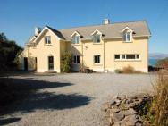 5 Bedrooms House At Co Kerry 500 M Away From The Beach With Sea View Enclosed Garden And Wifi
