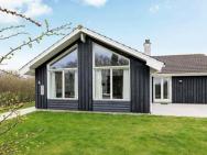 10 Person Holiday Home In Fjerritslev