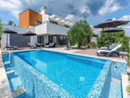 Stylish Villa Pedena With A Pool And A Gym