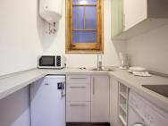 Central Apartment In Eixample – photo 4