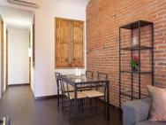 Central Apartment In Eixample – photo 7