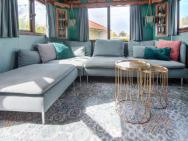 Ibiza Style Chalet In Brouwershaven With Lounge Terrace – zdjęcie 4
