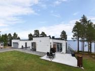 Luxury Modern 5br Beach House For Weekend Getaways Near Piteå