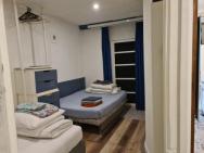 1 Bedroom 15 Min By Tram To Amsterdam Centre! – photo 5