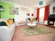 3 Bed With Free Parking - Merriott House 1 By Tŷ Sa