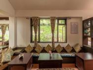 Himalayan Lily, Private Room W Garden View By Roamhome – photo 6