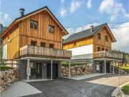 Beautiful Home In Altaussee With Sauna, Wifi And 3 Bedrooms
