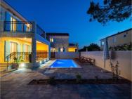 Stunning Home In Privlaka With 3 Bedrooms, Wifi And Outdoor Swimming Pool – photo 6