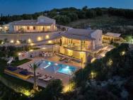 Smaris Collection Luxury Villas-belle Vue