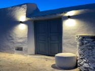 Luxury Boutique 19th Century Home In Sifnos