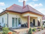 Beautiful Home In Kobylanka With 3 Bedrooms And Wifi