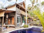 Unique Balian Beach House