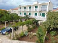 Apartments And Rooms By The Sea Sucuraj, Hvar - 12887
