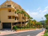 Amazing Apartment In Benalmadena Costa With 2 Bedrooms, Wifi And Outdoor Swimming Pool – zdjęcie 2