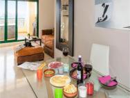 Amazing Apartment In Benalmadena Costa With 2 Bedrooms, Wifi And Outdoor Swimming Pool – zdjęcie 5