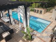 Spacious 5 Bedroom Villa With Pool