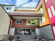 Hotel Amar Palace By Wb Economy