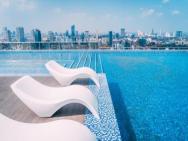 11 Perfect Unit Rental With Swimming Pool& Gyms, Heart Of Capital, The Second Highest Building In Bkk1