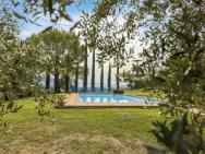 Private Villa With Swimming Pool In The Heart Of Umbria