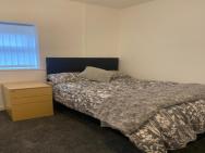 Adorable 1-bedroom Place In Macclesfield – photo 2
