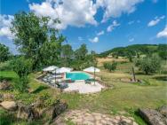 Beautiful Home In Camerino With Outdoor Swimming Pool, Wifi And 1 Bedrooms