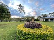 Cheerful 4-bedroom Acreage Holiday Home