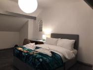 Ego Sa Ltd, Skipton Villa, 4 Bedrooms 4 Double Beds, Sleep 8 – zdjęcie 3