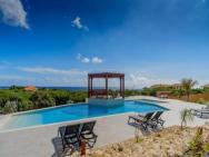 Coral Estate Luxery Resort, Dushi Lugá, Brand New Sea View Apartment