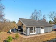 Awesome Home In Grsted With 3 Bedrooms, Sauna And Wifi