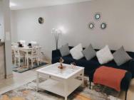 Luxury 2 Br Suite & Dedicated Office Space