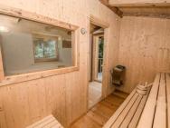 Cozy Hut In Pinzgau With Finnish Sauna