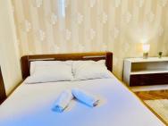 Hotel Room In Praha 2 Square – zdjęcie 2