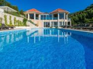 Seafront Villa Zaglav On Island Korčula, Private Pool, Parking,bbq