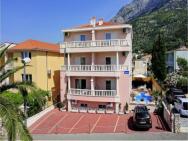 Amazing Apartment In Baska Voda With Outdoor Swimming Pool, Wifi And 2 Bedrooms