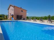 Amazing Home In Prolozac Donji With 5 Bedrooms, Private Swimming Pool And Outdoor Swimming Pool