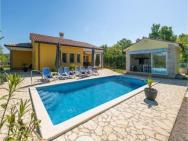 Holiday Home Strmac 25 With Outdoor Swimmingpool