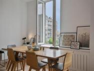 Sunny, Inviting Flat In The Heart Of Ostend, Close To The Sea And The Beach – photo 2