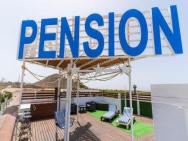 Hostal Pension Neon Tenerife – photo 5